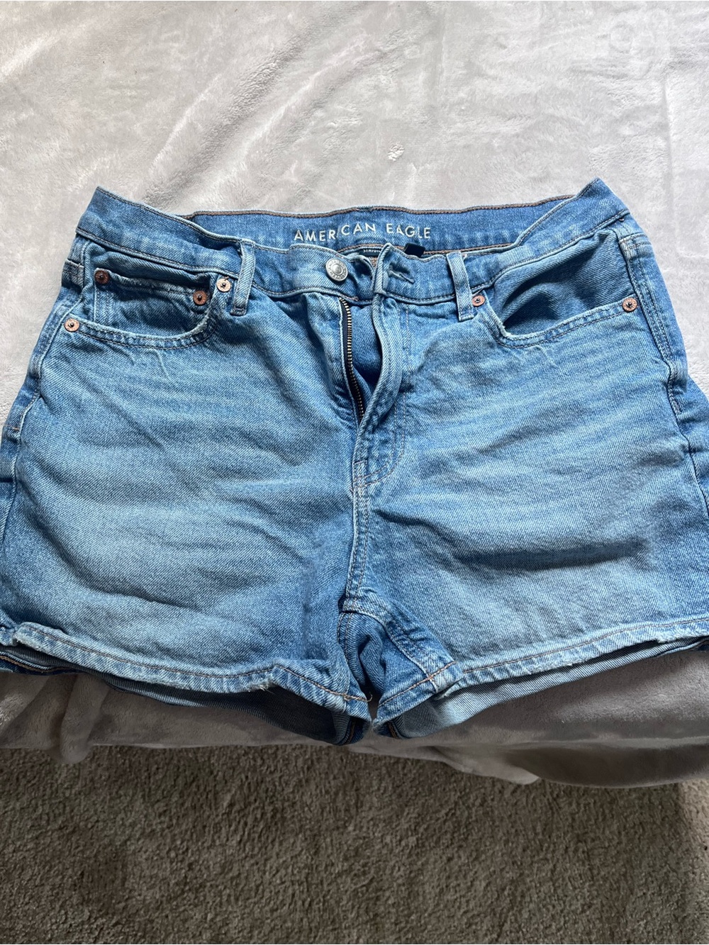 American Eagle Outfitters Medium Blue Denim High-Rise Women's Shorts